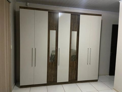 Guarda-Roupa de Casal 6 Portas com Espelho