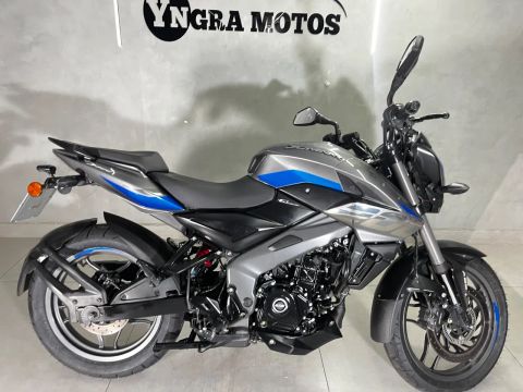 BAJAJ DOMINAR 200