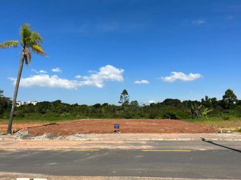 Terreno para venda com 360m² em Santo Antônio