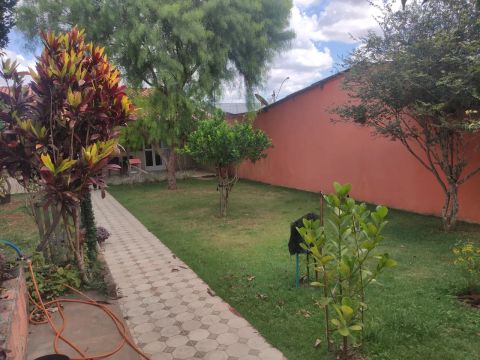Vendo ótimo imóvel vazado no arapoanga