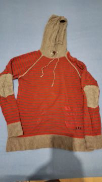 Casaco de Moletom Listrado Vermelho e Cinza