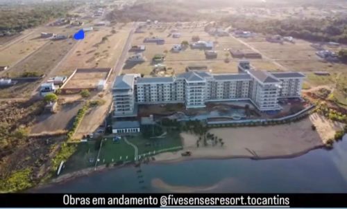 Terreno à venda atrás do Resort