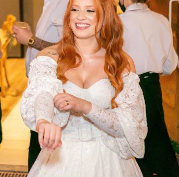Vestido de noiva / Feito por estilista.