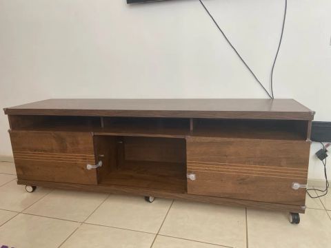 Rack para TV com Rodízios