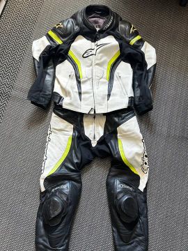 Macacão de Couro Alpinestars - Tamanho 56