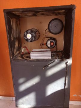 Caixa de Som Automotivo 