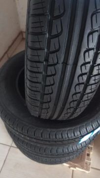 Pneus Aro 13 175/70 Novos 