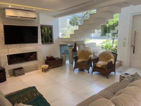 Casa em Condomínio para Locação em Florianópolis, Rio Tavares, 3 dormitórios, 3 suítes, 4 
