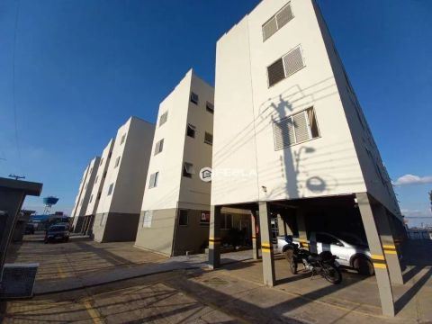 Apartamento com 2 dormitórios à venda, 50 m² por R$ 190.000 - Parque Novo Mundo - American