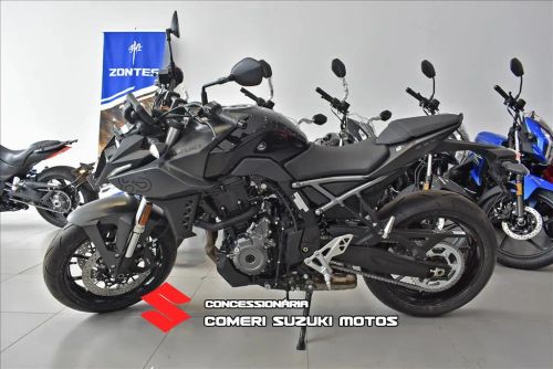 SUZUKI GSX 8S
