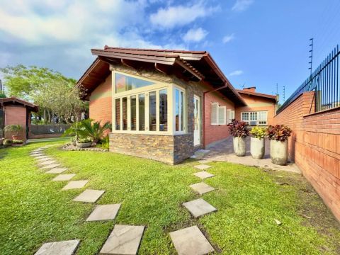 Casa à venda com 306m² no bairro Sete de Setembro - Sapiranga