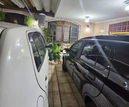 Casa à venda no Esplanada dos Barreiros em São Vicente.