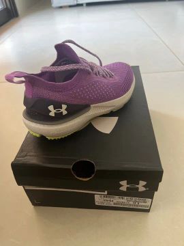 Tenis Under Armour - 31