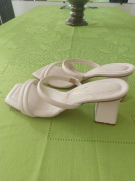 Salto feminino 