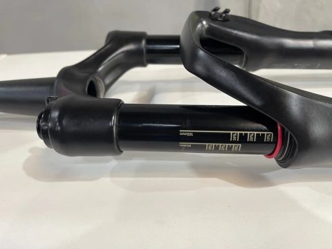 Vendo suspensão rock shox reba