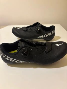 Sapatilhas de Ciclismo Specialized n39 (sapato de estrada torch 1.0)