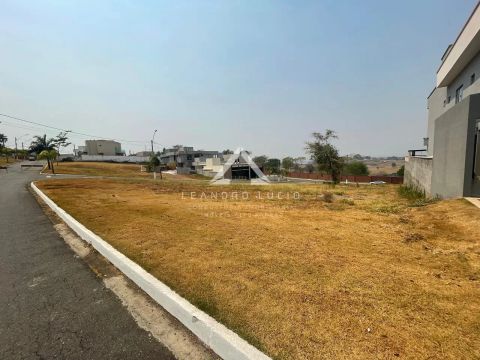 Terreno à venda 1 Quarto, 1 Suite, 1 Vaga, 405M², Residencial Vale Verde, Senador Canedo -