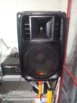 Caixa de Som com Amplificador