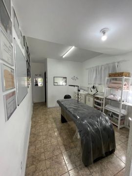Locação de espaço equipado em studio de beleza, para profissionais da área