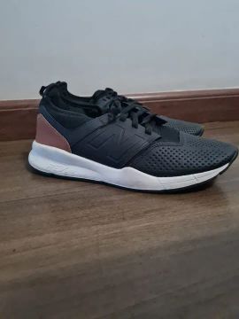 Tênis New Balance Revlite 