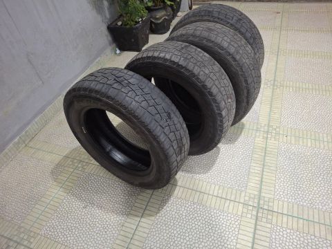 4 Pneus