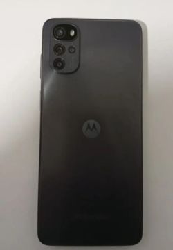 Vendo moto g22 128 Gb praticamente novo , perfeito 