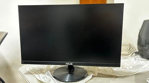 Monitor Gamer ASUS 23.8? IPS, 144Hz Full HD
