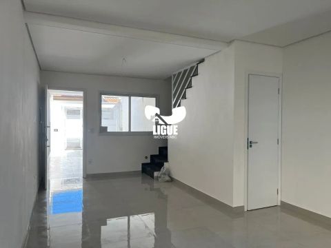 Sobrado novo no bairro Vila Homero Thon