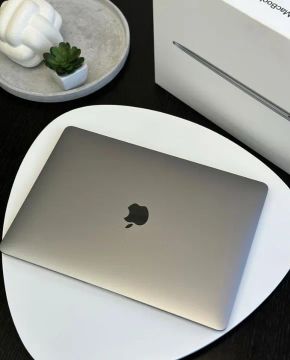 Macbook air M1 
