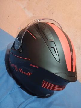 Capacete