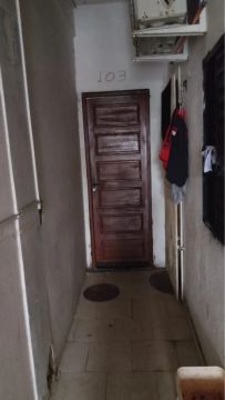 Kitnet no centro (água e luz inclusa)