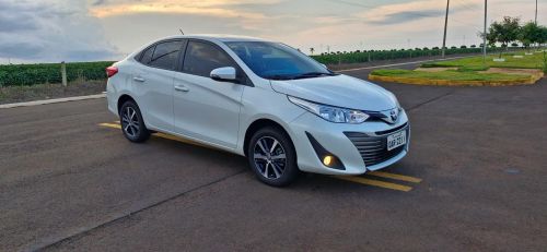Yaris xs 1.5 aut sedan 