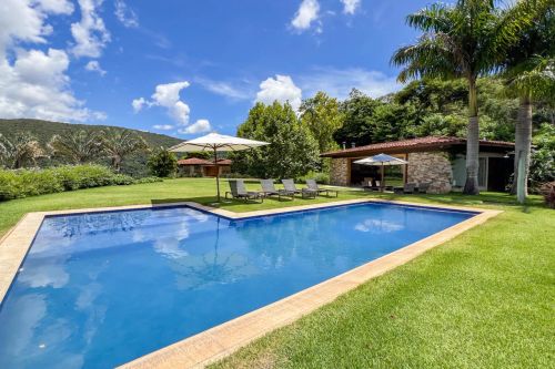 Casa com 4 quartos em Itaipava, Petrópolis
