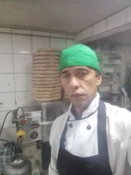 Disponível pizzaiolo e forneiro 