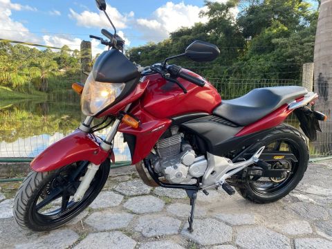 MOTO CB 300 2013 A VENDA