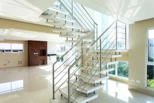 Duplex para venda tem 200 metros quadrados com 3 quartos em Alto da Glória - Curitiba - PR