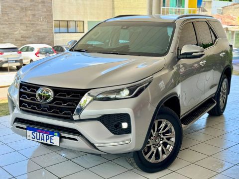 Toyota Hilux SW4 2021 4x4 Diesel