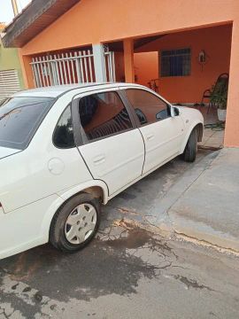CORSA SEDAN CLASSIC LS FLEX