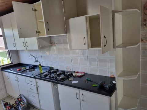 Armários de cozinha branco - usado