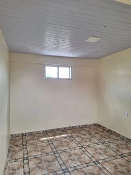 KitNet com um cômodo, no beirol, ótima localização