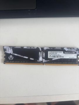 Memória RAM 8GB DDR4 2666MHz Vulcan TeamGroup