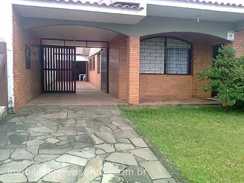 Casas e Sobrados em Rio Grande do Sul, Capão da Canoa, Rua Ceci. 1 Banheiros 3 Dorm.