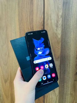 Samsung GALAXY zflip 3 na caixa - 128gb 