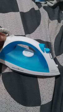 Ferro de Passar Britânia FB167 Vapor e Seco