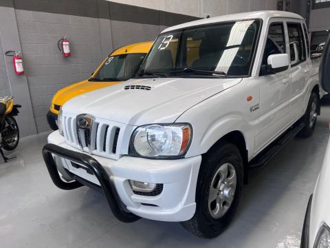 Bramont Mahindra 2013 15.000 kms originais Muito Nova 