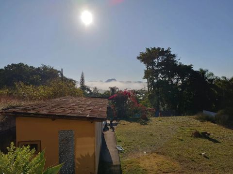 Casa aconchegante com vista para as montanhas 