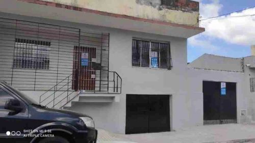 Imovel p/ locação na av Bez de Menezes 03 qtos 1 ste 1 wc social 1 vaga aluguel 1.800