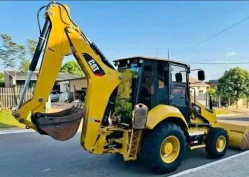 Retro escavadeira Caterpillar 416 2014. (transferência de divida)