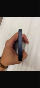 iPhone 12 64gb poucas marcas de uso , todo original nunca foi aberto 