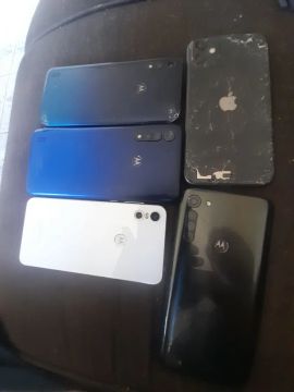 Lote de celulares usados pra consertar 